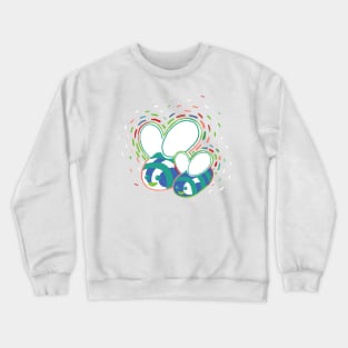 He Or She Mommy To Bee At The Baby Shower Gift For Women Crewneck Sweatshirt